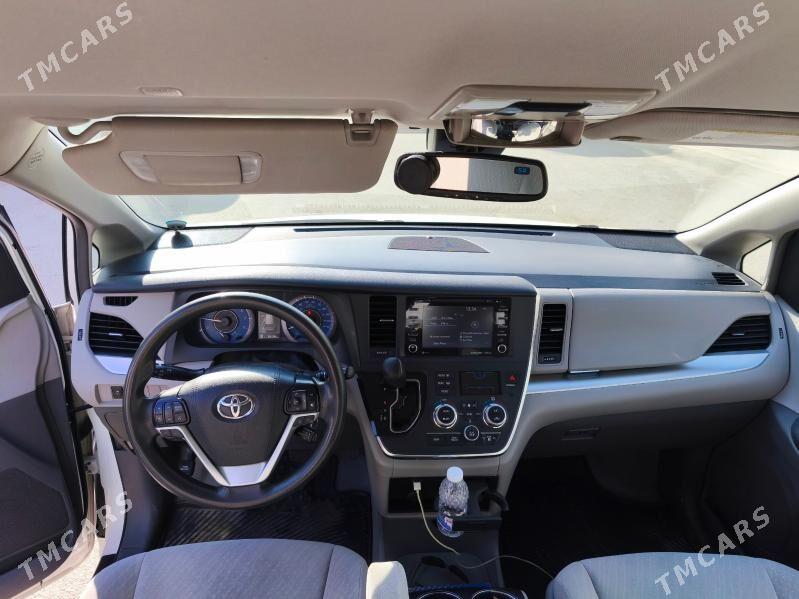 Toyota Sienna 2018 - 410 000 TMT - Ашхабад - img 7