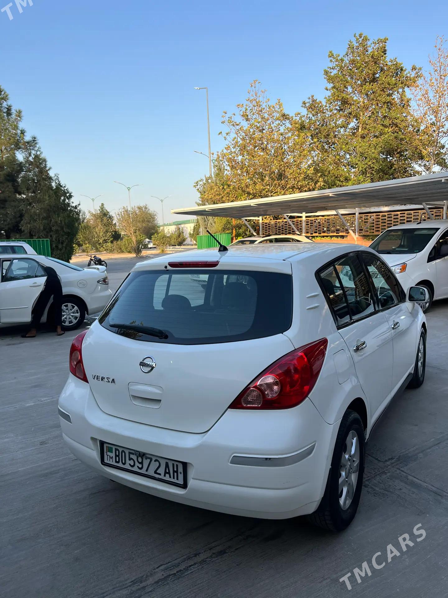 Nissan Versa 2009 - 110 000 TMT - Теджен - img 5