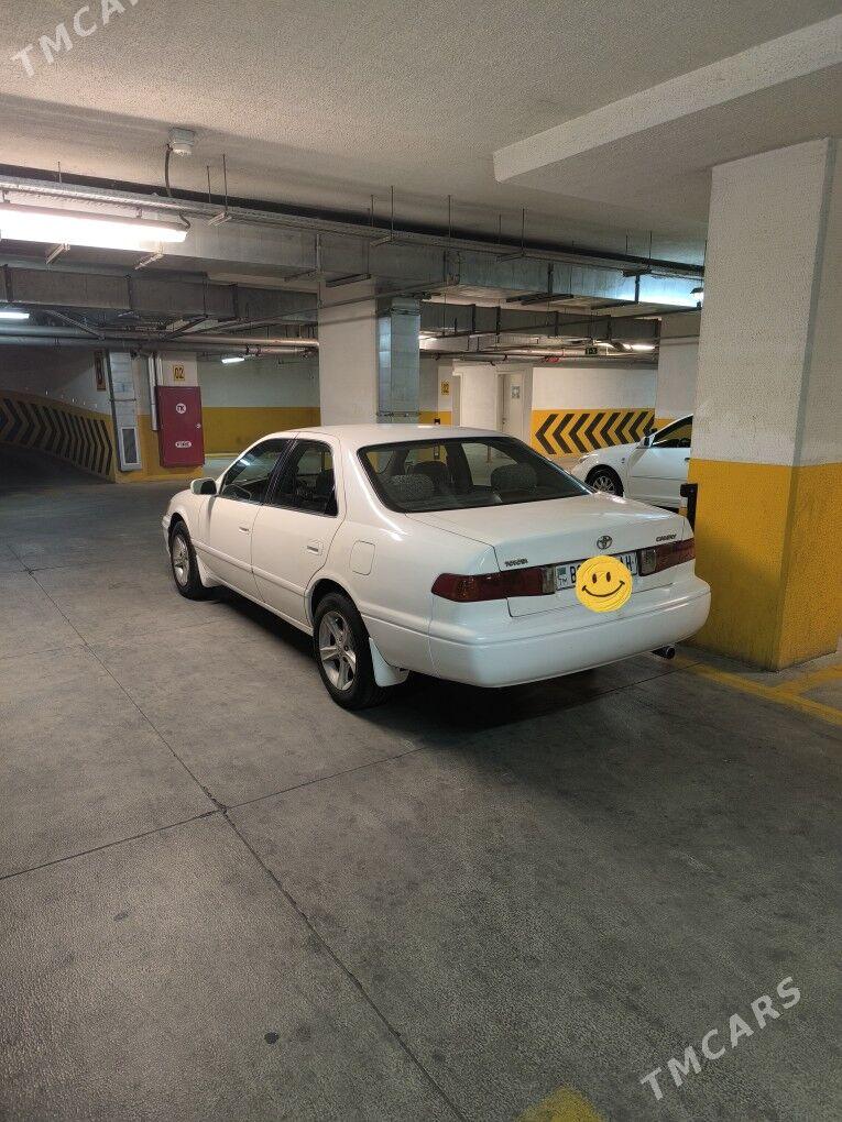 Toyota Camry 2001 - 135 000 TMT - Анев - img 4