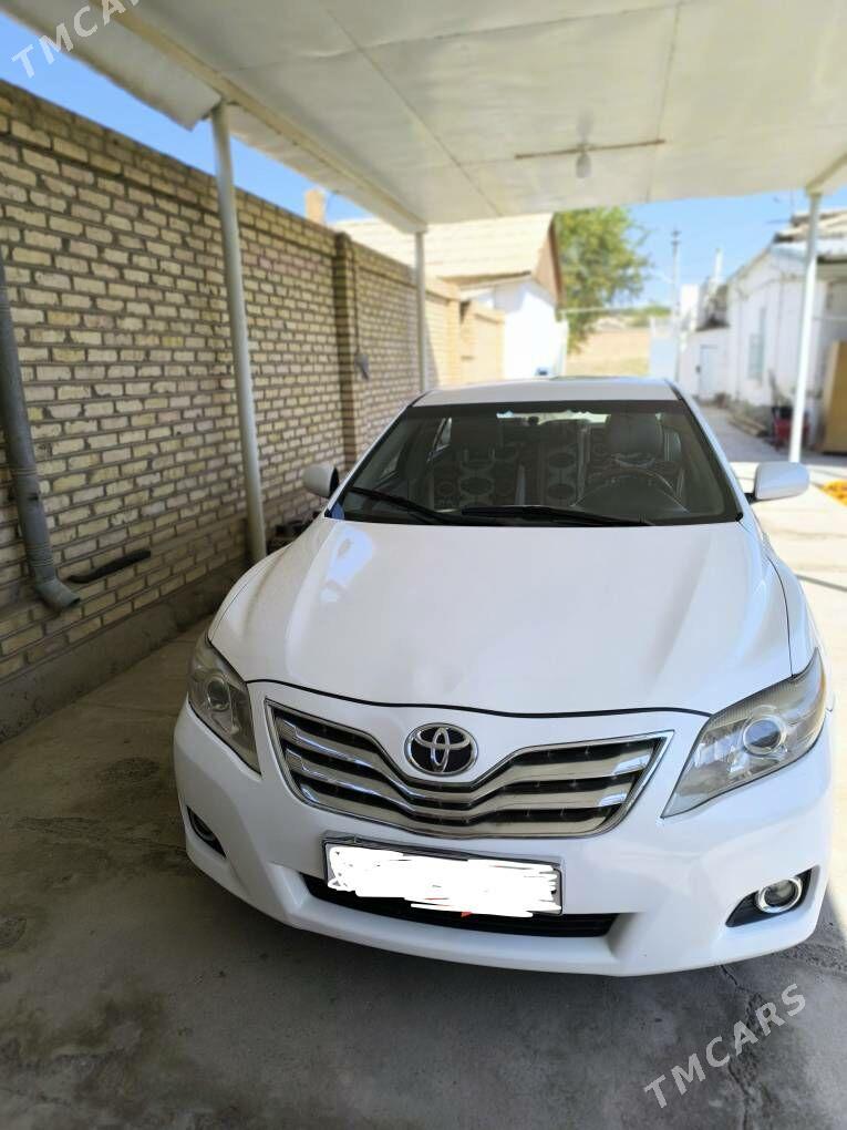 Toyota Camry 2010 - 135 000 TMT - Байрамали - img 1