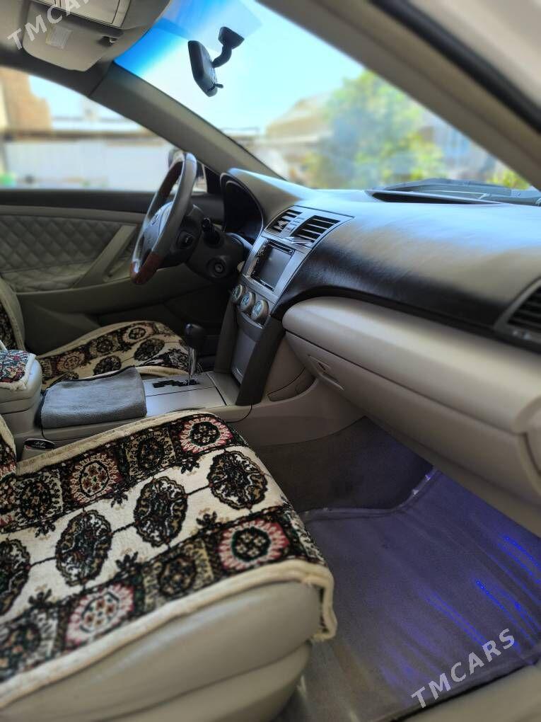 Toyota Camry 2010 - 135 000 TMT - Байрамали - img 6