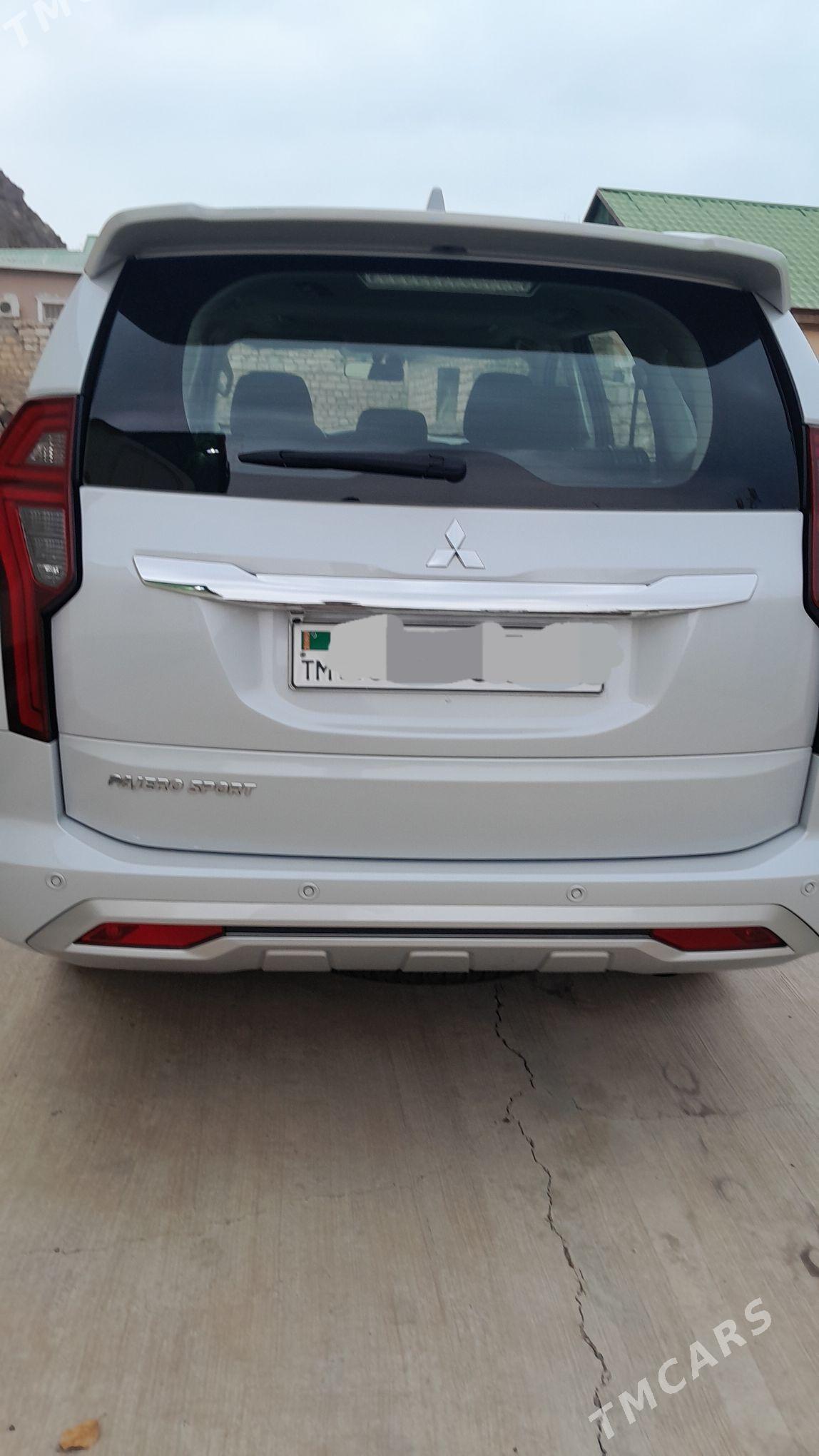 Mitsubishi Pajero 2020 - 450 000 TMT - Туркменбаши - img 3