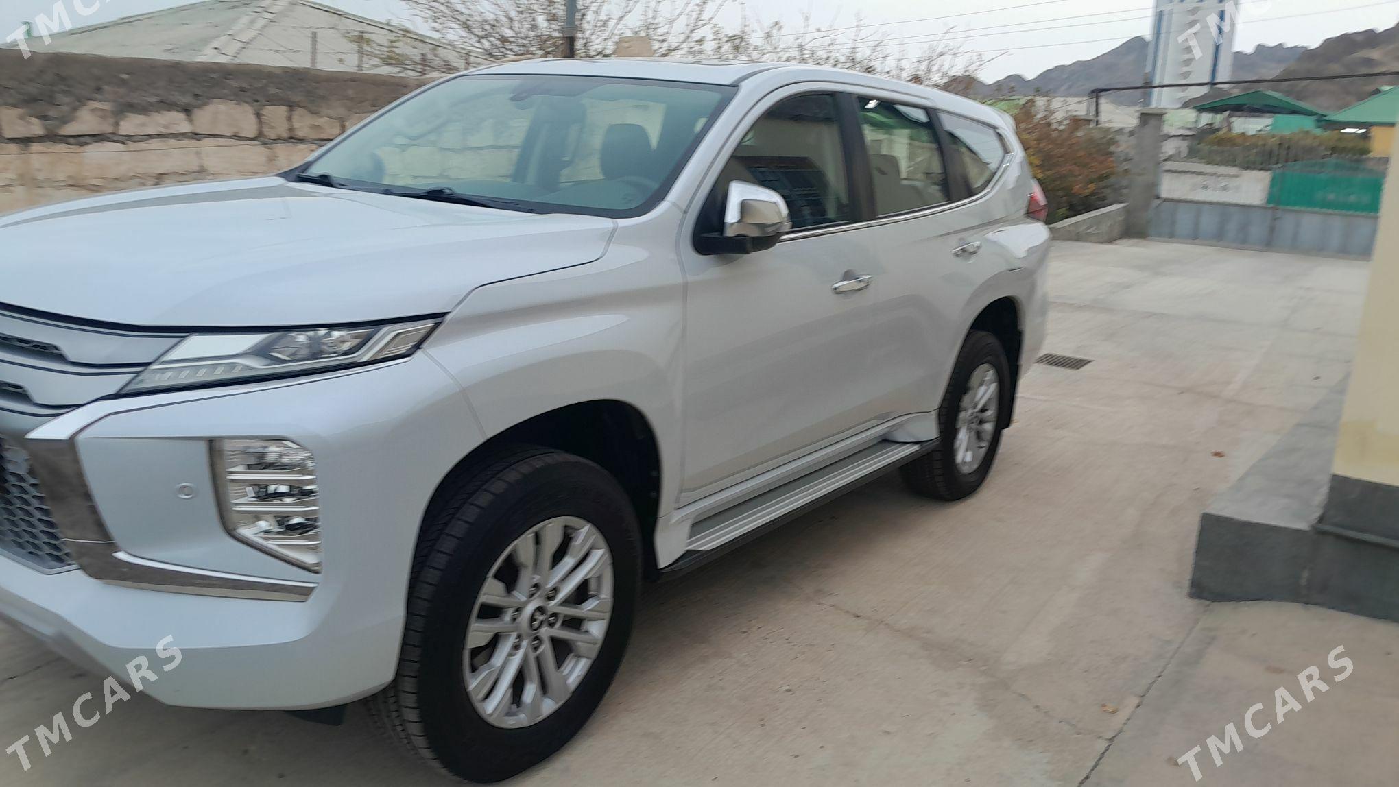 Mitsubishi Pajero 2020 - 450 000 TMT - Туркменбаши - img 2