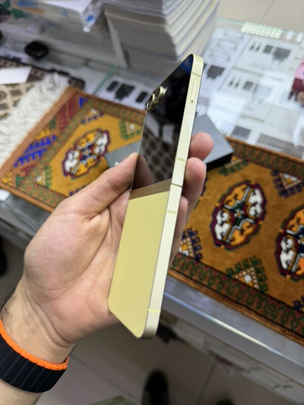 Samsung z flip 6 12/256gb - Garaşsyzlygyň 15 ýyllygy Söwda Merkezi - img 4