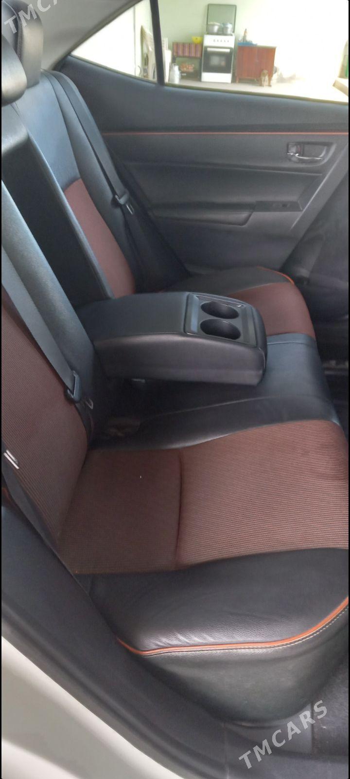 Toyota Corolla 2018 - 230 000 TMT - Aşgabat - img 3