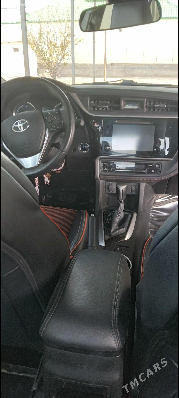 Toyota Corolla 2018 - 230 000 TMT - Aşgabat - img 2