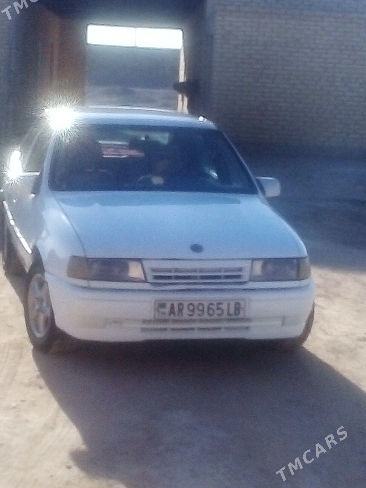 Opel Vectra 1991 - 125 000 TMT - Дарганата - img 2