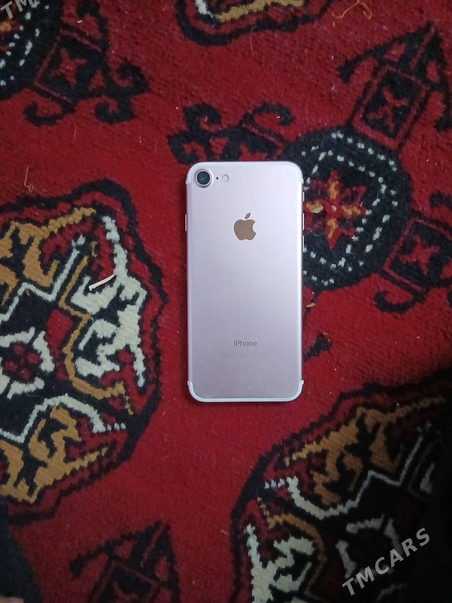 IPhone 7 - Гурбансолтан Едже - img 2