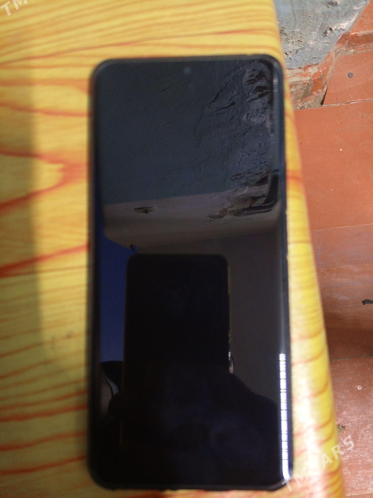 Honor 90 - Джебел - img 3