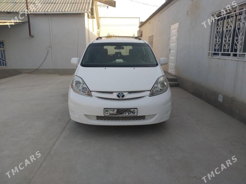 Toyota Sienna 2008 - 260 000 TMT - Район ст. Аэропорта, ул. Гагарина - img 3