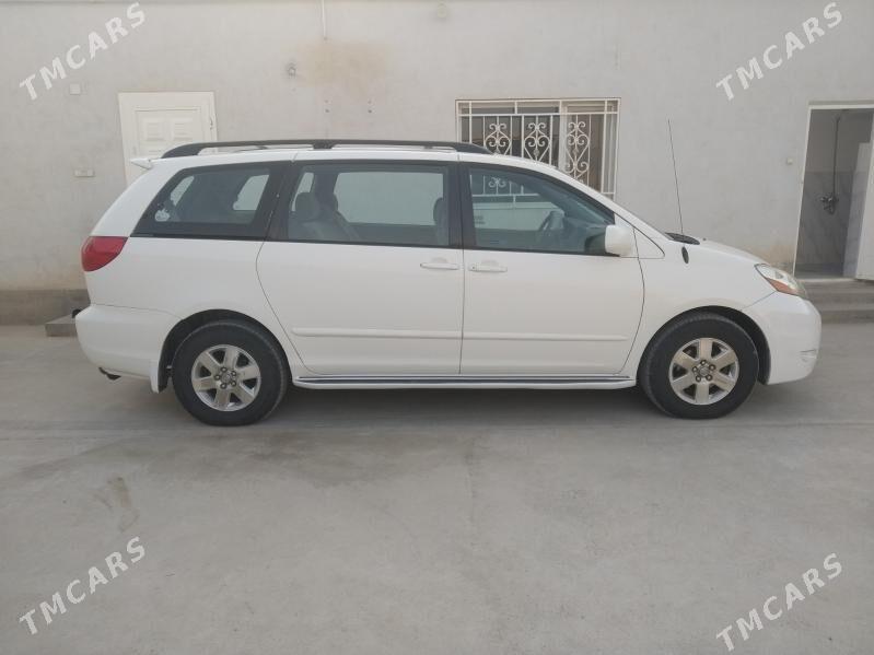 Toyota Sienna 2008 - 260 000 TMT - Район ст. Аэропорта, ул. Гагарина - img 5