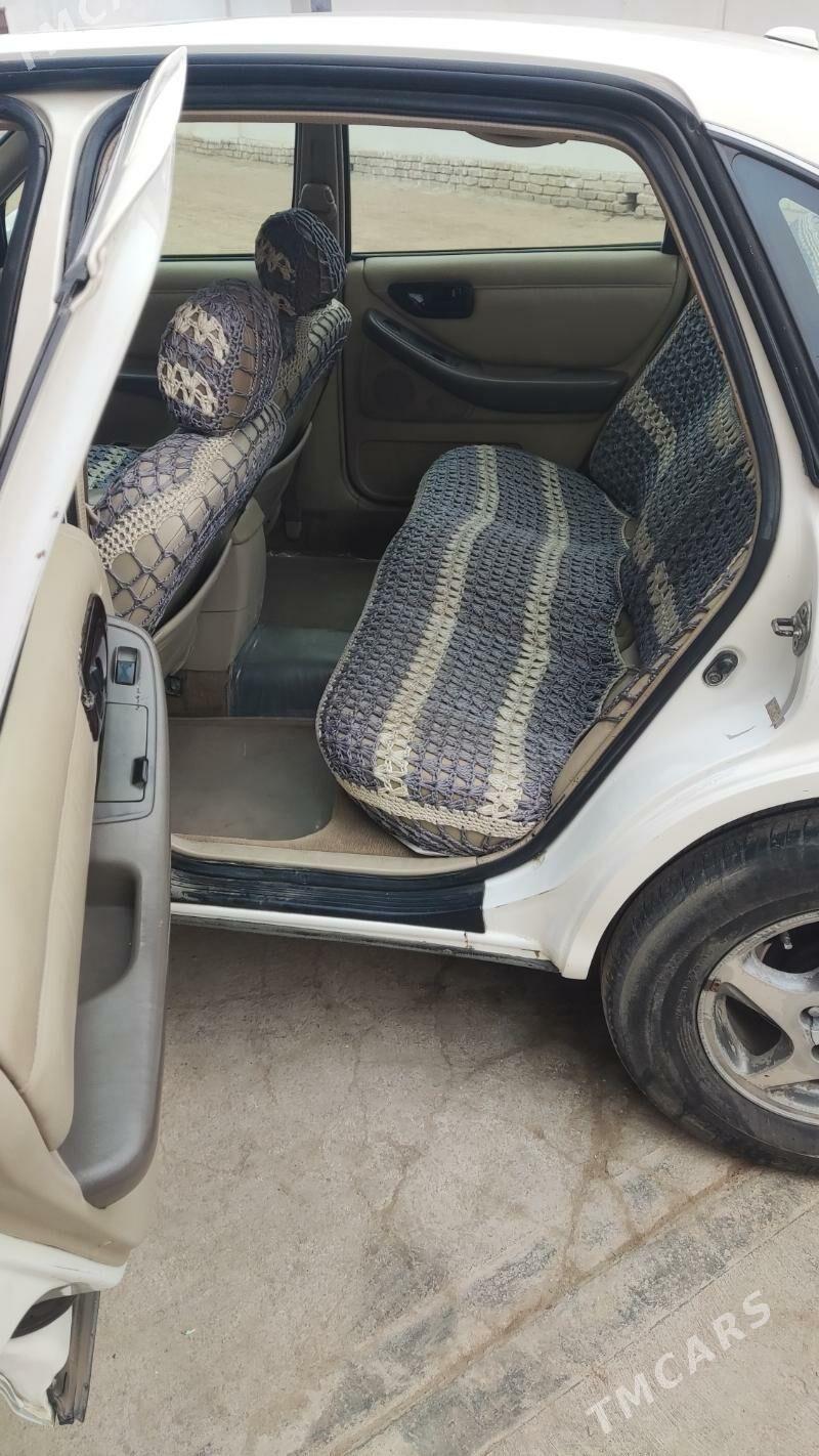 Toyota Avalon 1998 - 130 000 TMT - Гурбансолтан Едже - img 6