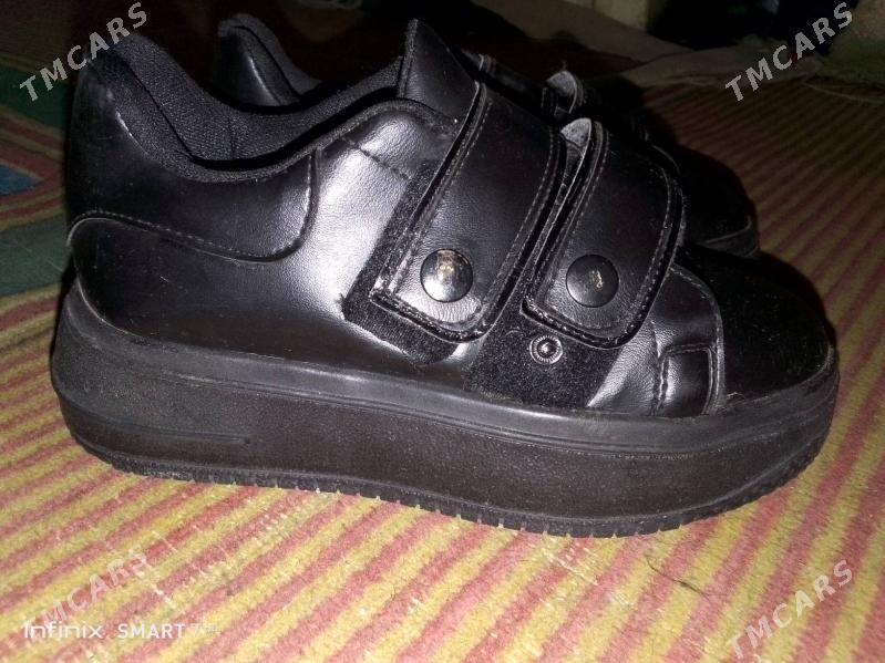 кроссовки - Türkmenabat - img 1