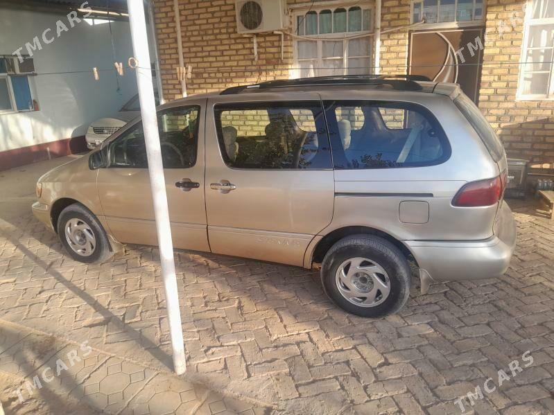Toyota Sienna 2000 - 150 000 TMT - Тагтабазар - img 4
