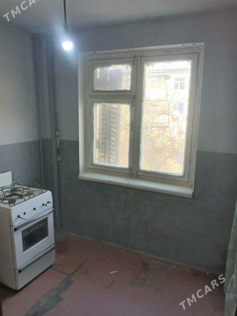 Мкр Фабричный 2-х комнатная - Туркменабат - img 2