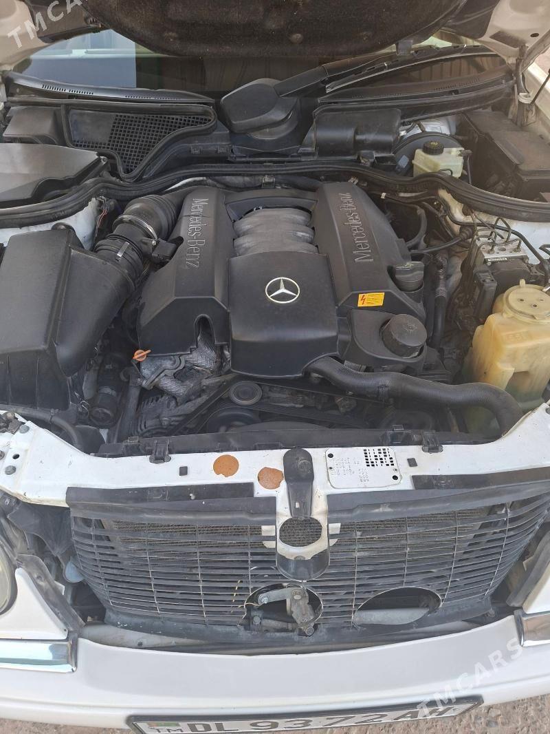 Mercedes-Benz E-Class 2001 - 110 000 TMT - Кака - img 8