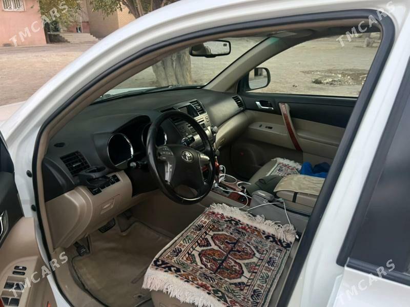 Toyota Highlander 2010 - 295 000 TMT - Мары - img 4