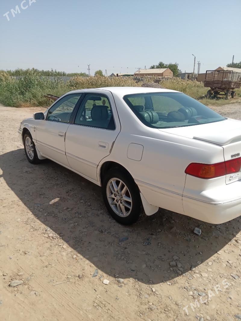 Toyota Camry 1997 - 123 000 TMT - Бабадайхан - img 3