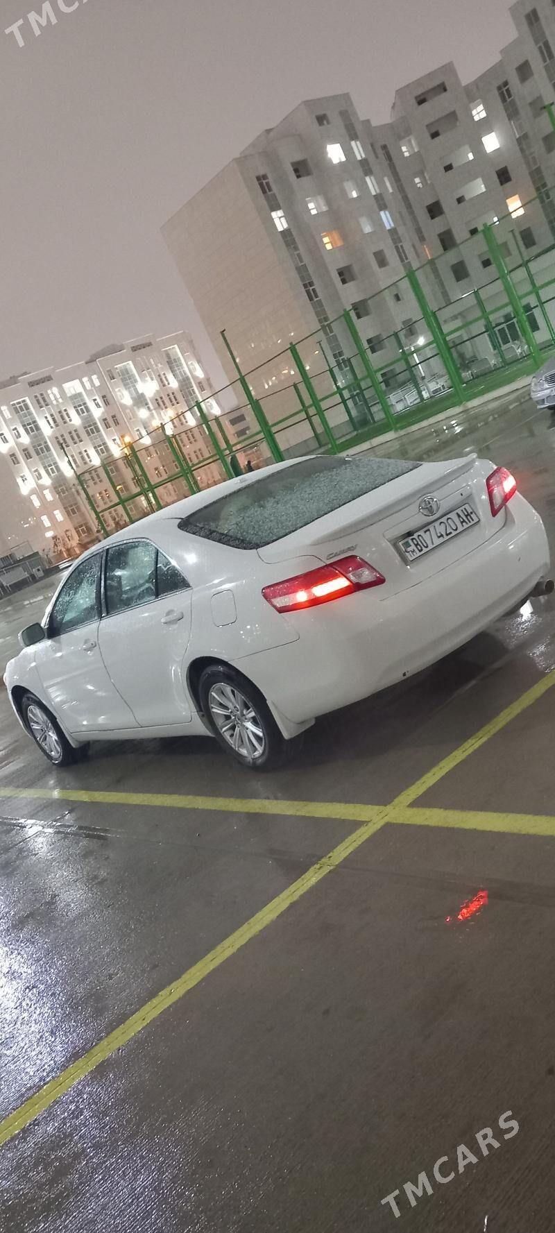 Toyota Camry 2010 - 185 000 TMT - Теджен - img 1