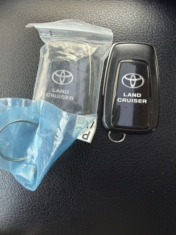 Toyota Land Cruiser Prado 2023 - 1 090 000 TMT - Туркменабат - img 9