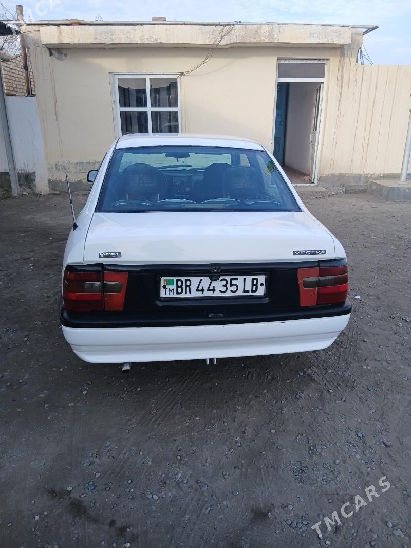 Opel Vectra 1990 - 35 000 TMT - Сейди - img 3