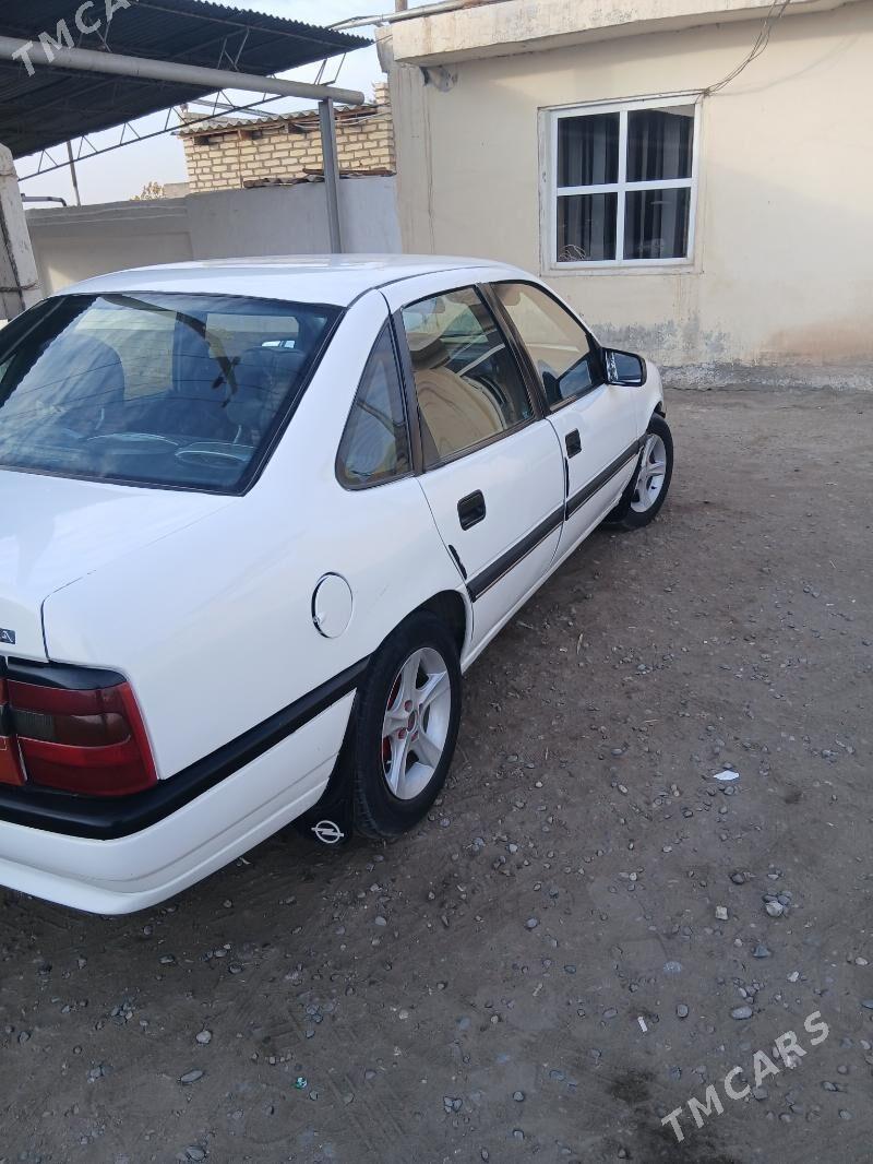 Opel Vectra 1990 - 35 000 TMT - Сейди - img 2