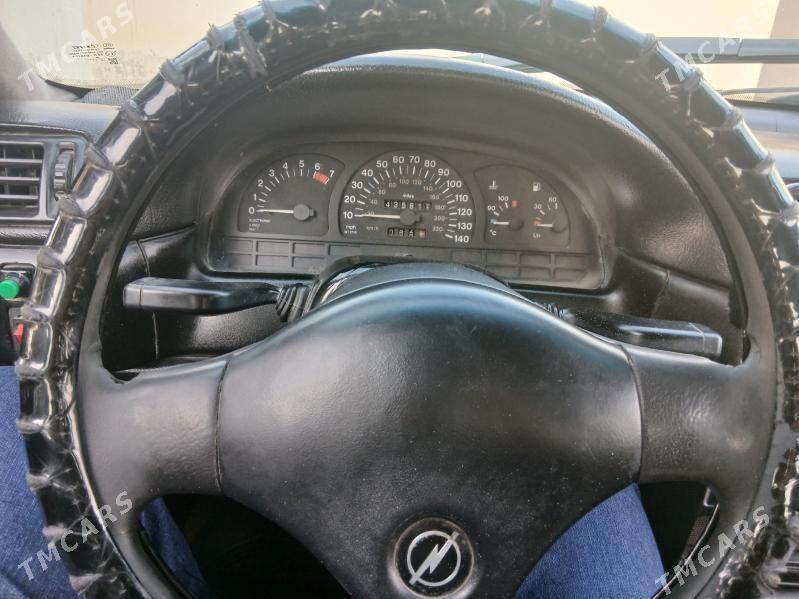 Opel Vectra 1990 - 35 000 TMT - Сейди - img 7