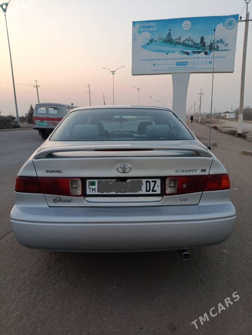 Toyota Camry 2001 - 148 000 TMT - Köneürgenç - img 6