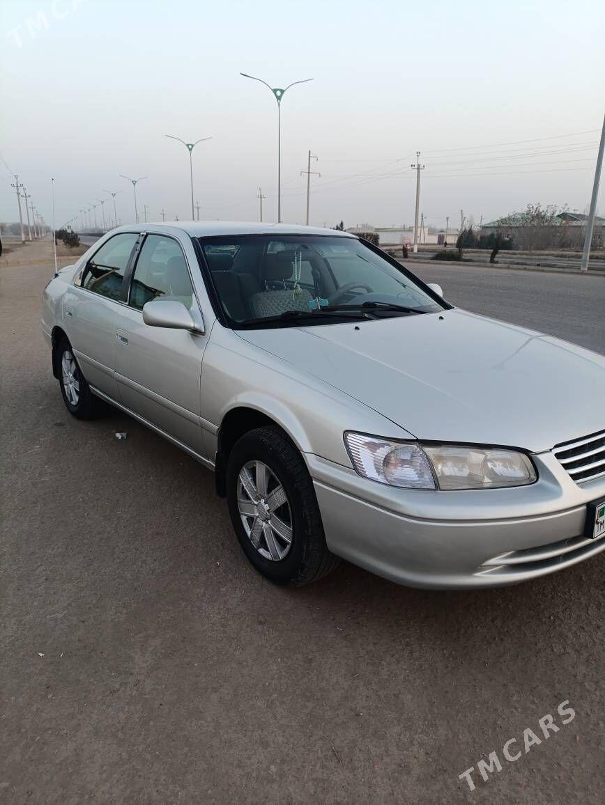 Toyota Camry 2001 - 148 000 TMT - Köneürgenç - img 3