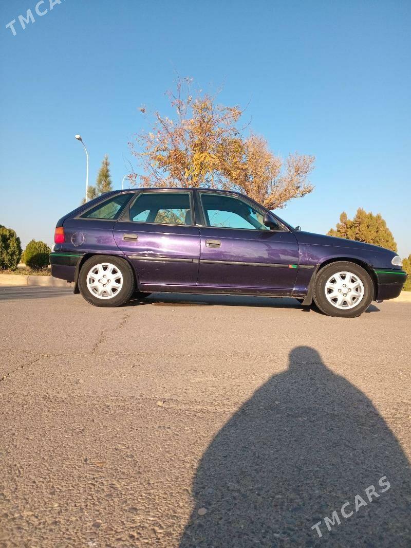 Opel Astra 1995 - 52 000 TMT - Мары - img 3