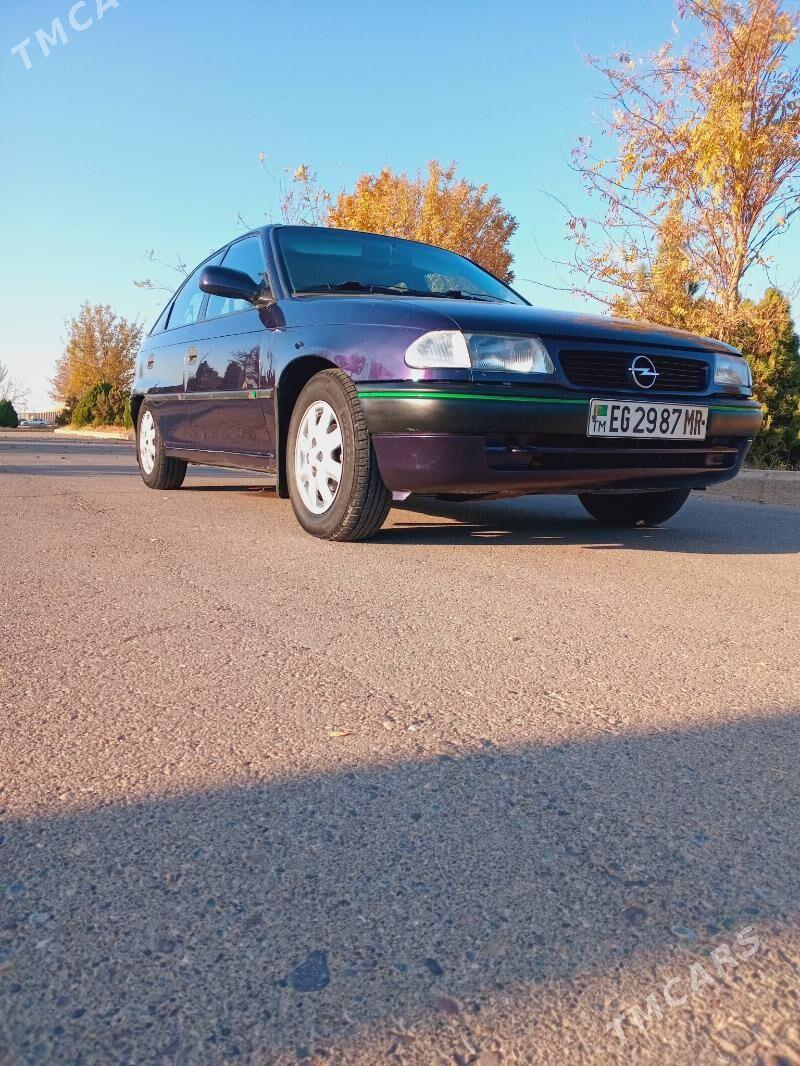 Opel Astra 1995 - 52 000 TMT - Мары - img 1