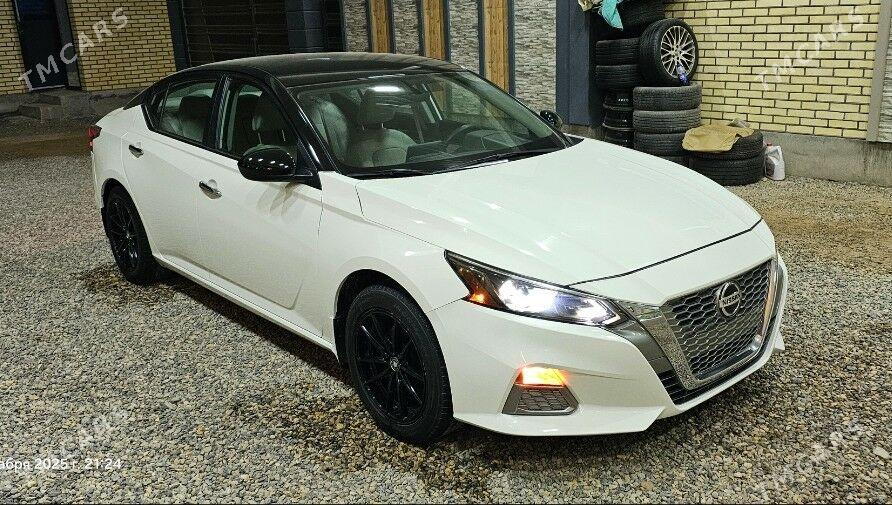 Nissan Altima 2020 - 200 000 TMT - Мары - img 3