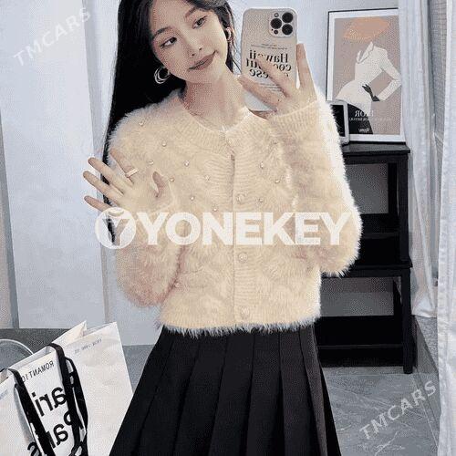 Gyzlar üçin trikotaž žaket - Мары - img 3