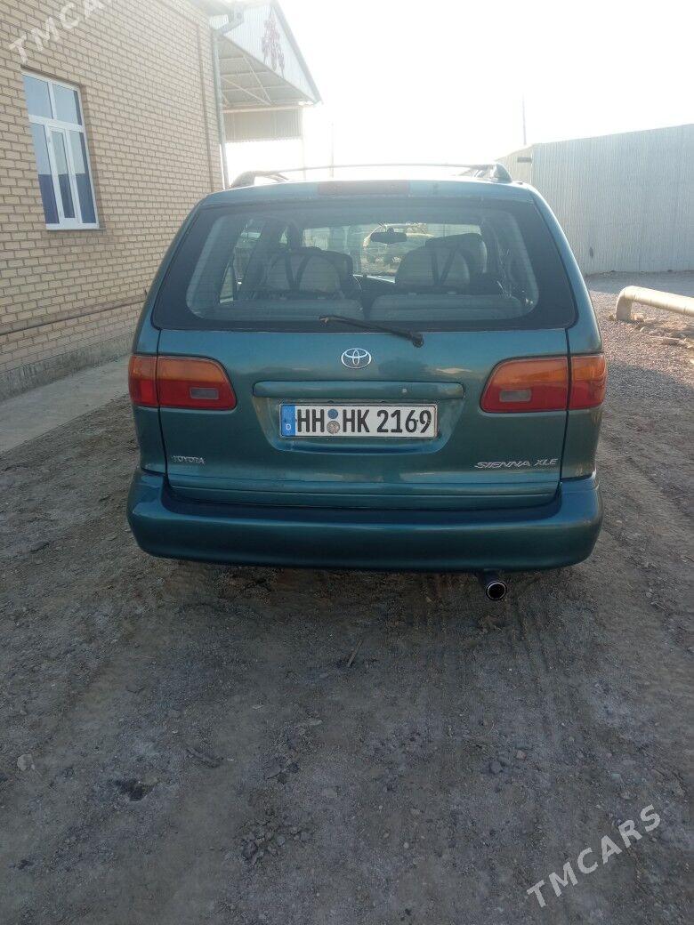 Toyota Sienna 2000 - 130 000 TMT - Murgap - img 4