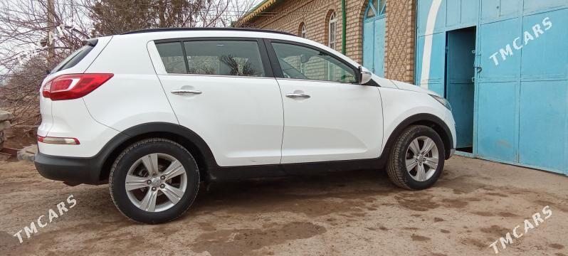 Kia Sportage 2010 - 190 000 TMT - Акдепе - img 3
