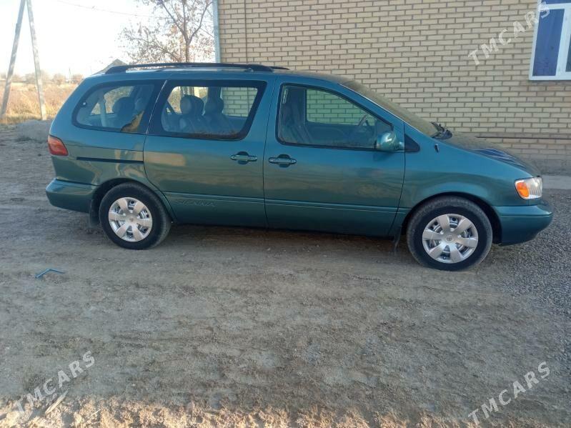 Toyota Sienna 2000 - 130 000 TMT - Murgap - img 3