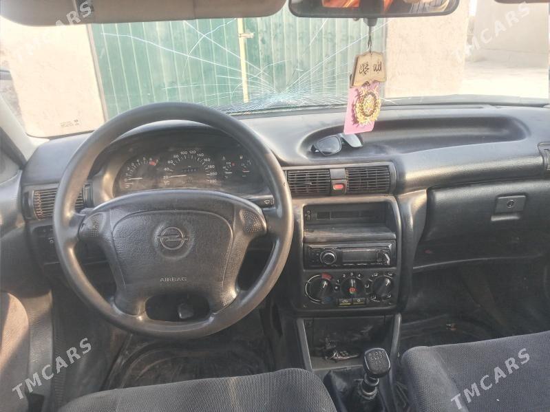 Opel Astra 1994 - 45 000 TMT - Губадаг - img 7