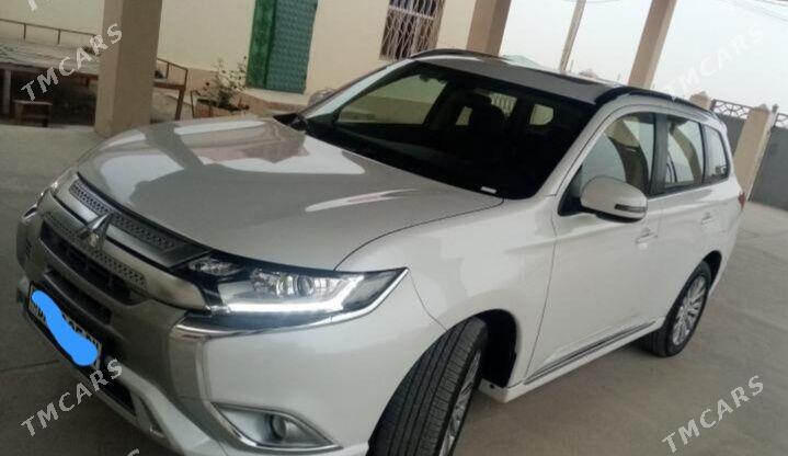 Mitsubishi Outlander 2022 - 289 000 TMT - Ашхабад - img 2