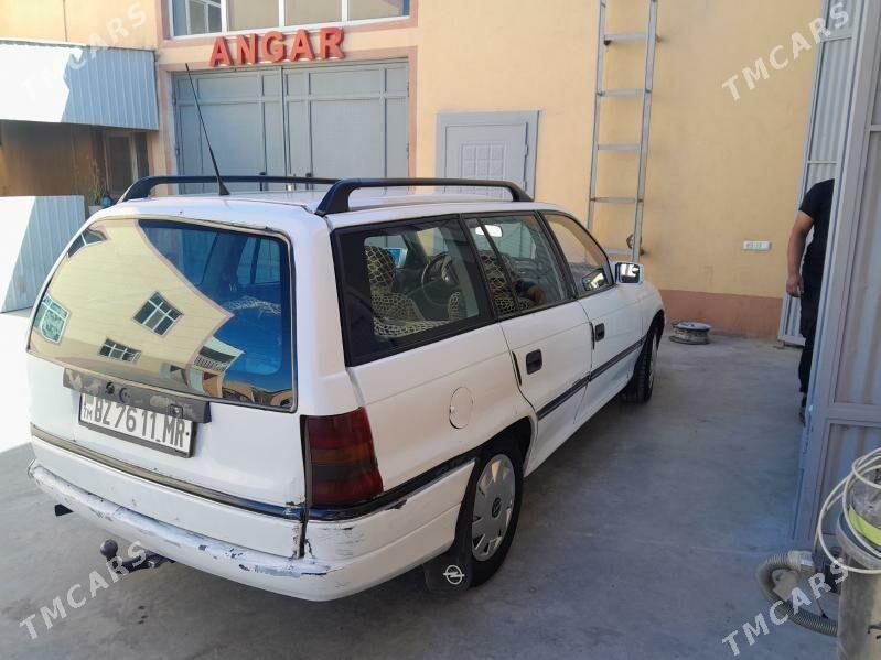 Opel Astra 1992 - 29 000 TMT - Мары - img 5