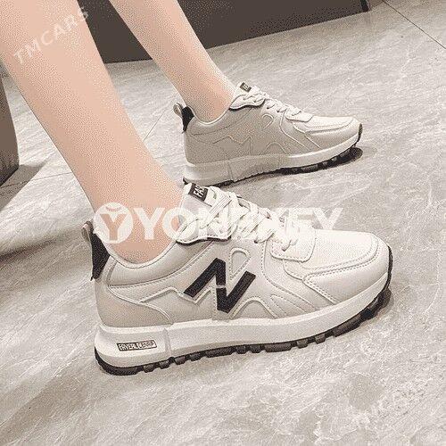 Gyzlar üçin  sport aýakgaplar - Мары - img 4