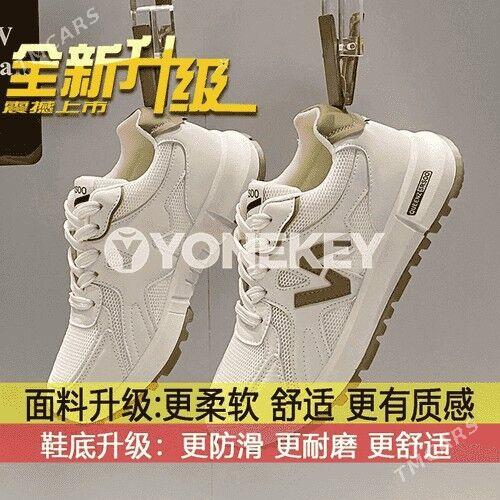 Gyzlar üçin  sport aýakgaplar - Мары - img 2