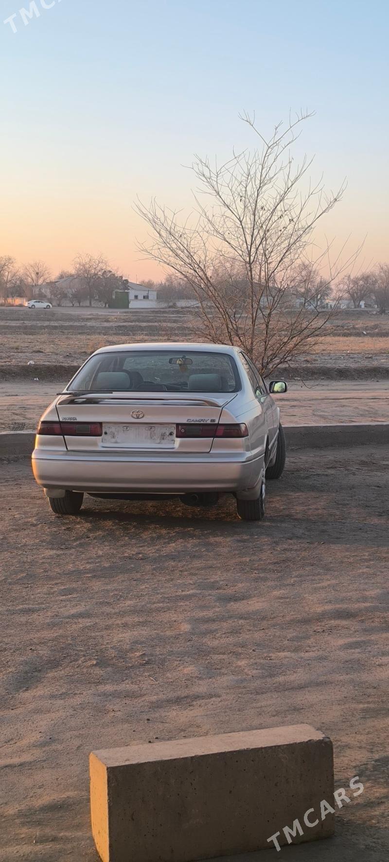 Toyota Camry 1999 - 150 000 TMT - етр. Туркменбаши - img 4