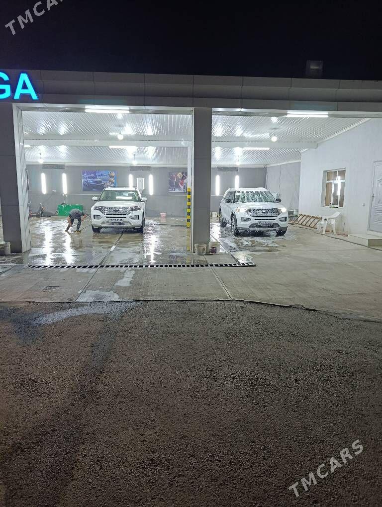 Ford Explorer 2021 - 424 000 TMT - Херрикгала - img 6