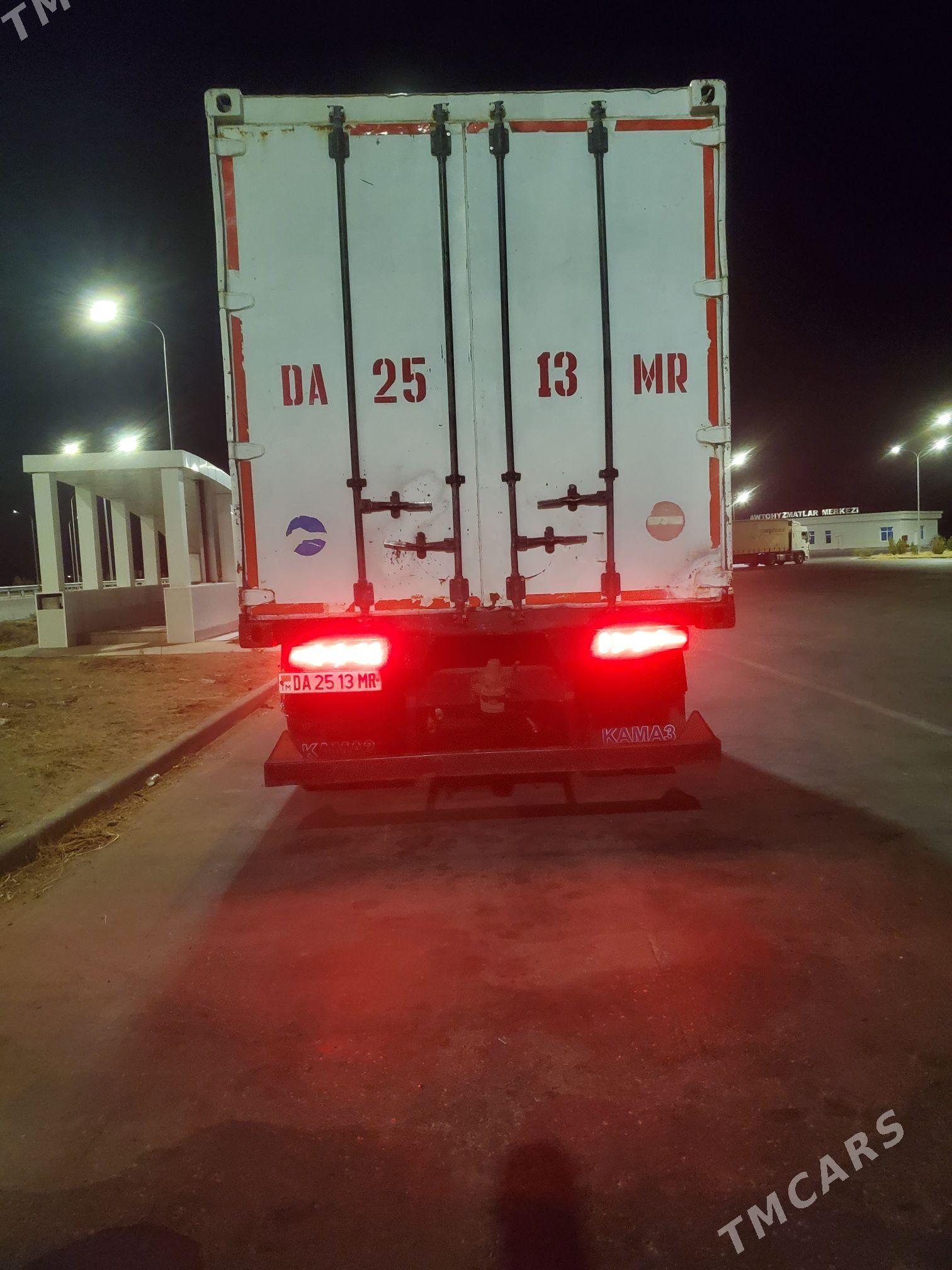 Kamaz Euro 3 2008 - 220 000 TMT - Mary - img 3