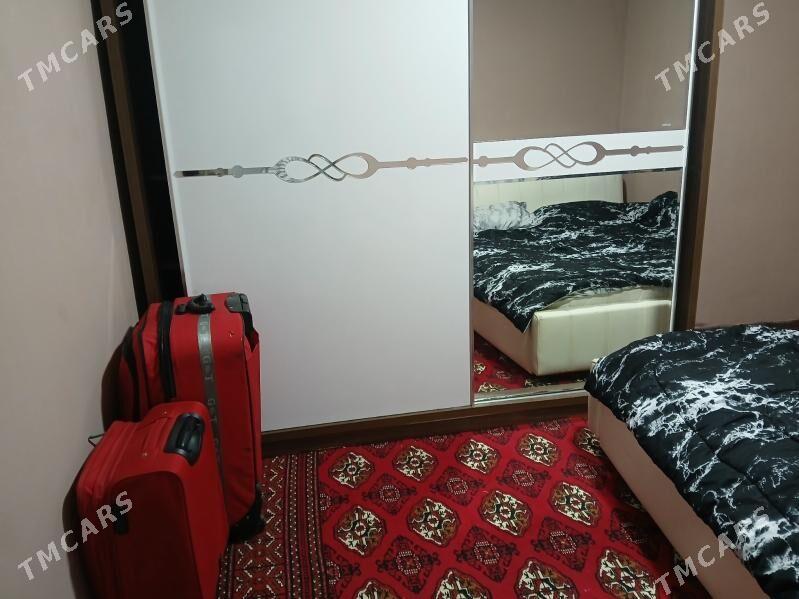 Atabaýewiň ugrynda - 2 мкр - img 5