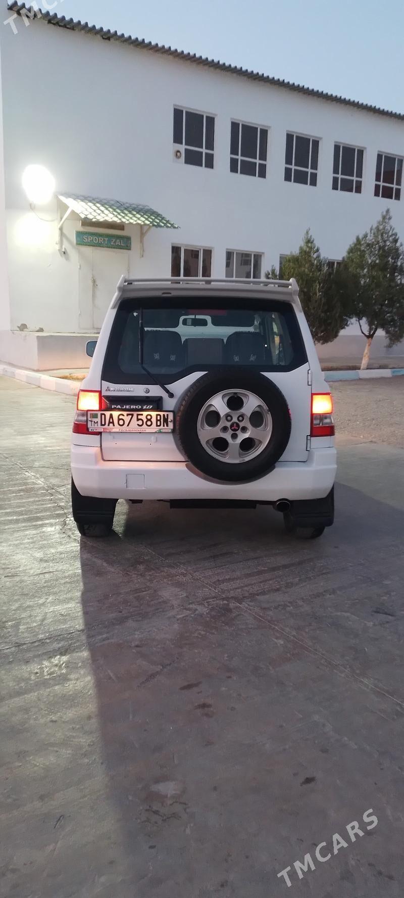 Mitsubishi Pajero 1999 - 70 000 TMT - Балканабат - img 2