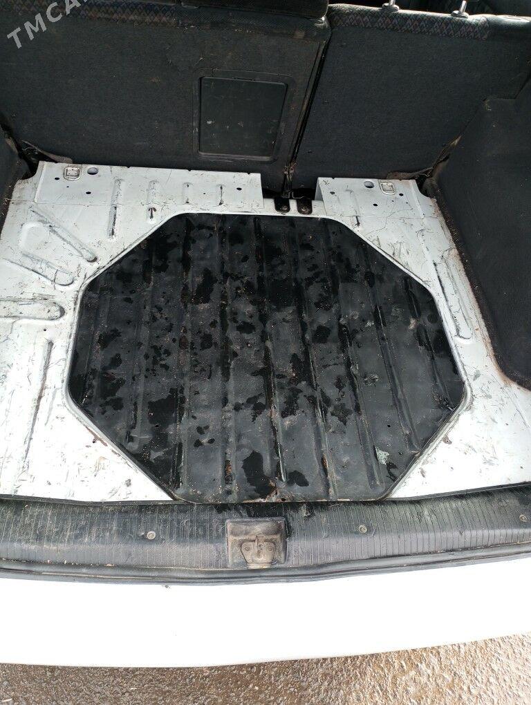 Opel Astra 2001 - 90 000 TMT - Губадаг - img 10