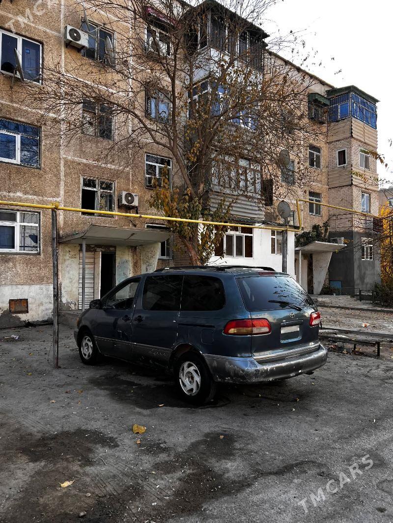 Toyota Sienna 2000 - 140 000 TMT - Туркменабат - img 4