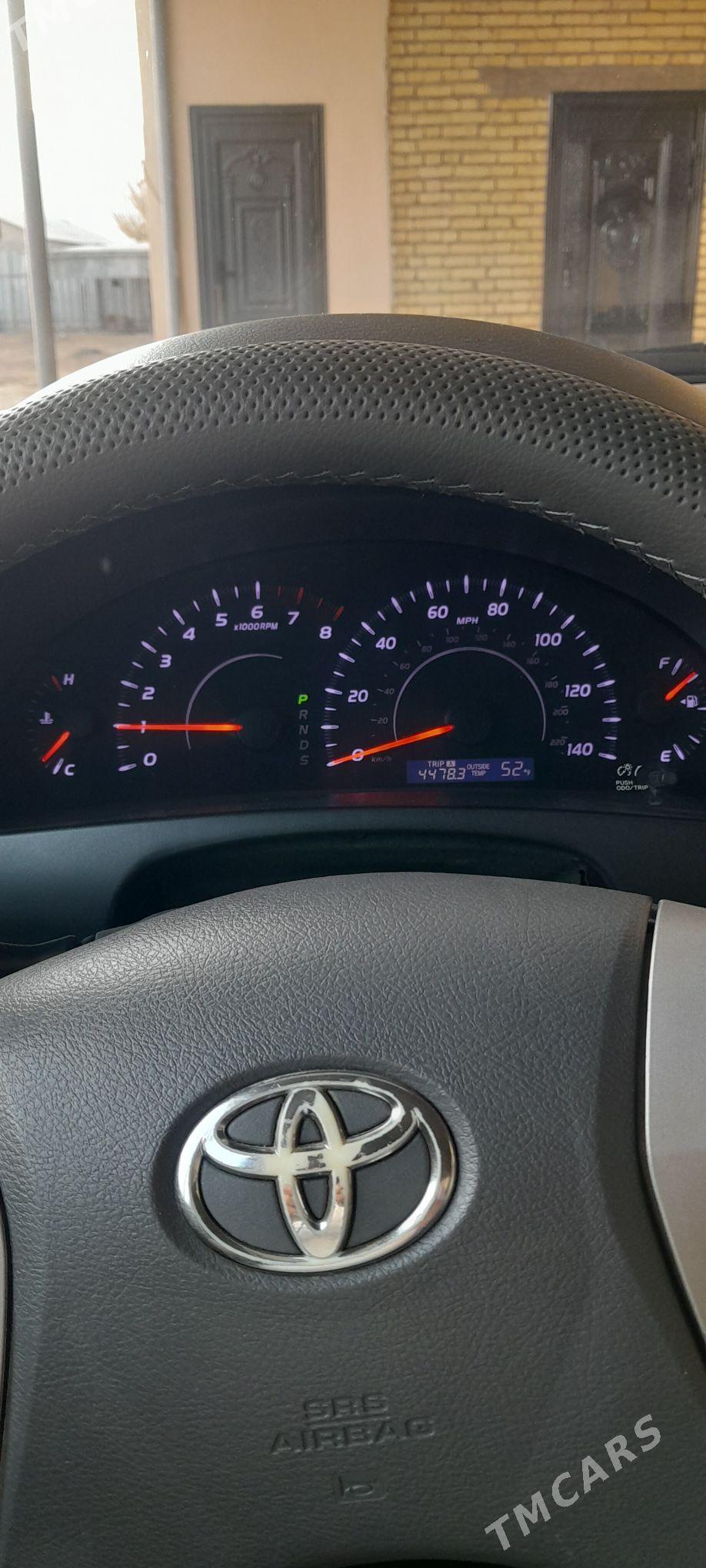 Toyota Camry 2010 - 200 000 TMT - Гёкдепе - img 8