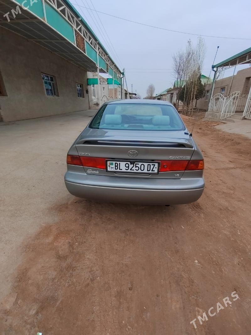 Toyota Camry 2001 - 170 000 TMT - Гурбансолтан Едже - img 5